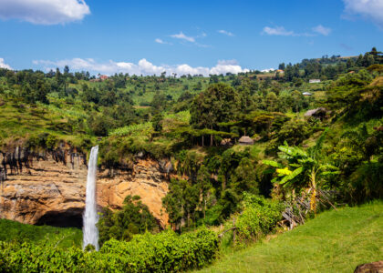 Hiking sipi falls